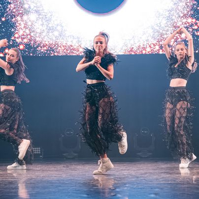 WHEN THE UNIVERSE DANCES - Show 2026