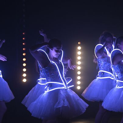WHEN THE UNIVERSE DANCES - Show 2026