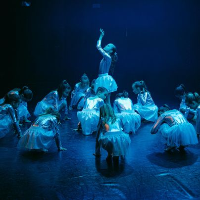 WHEN THE UNIVERSE DANCES - Show 2026
