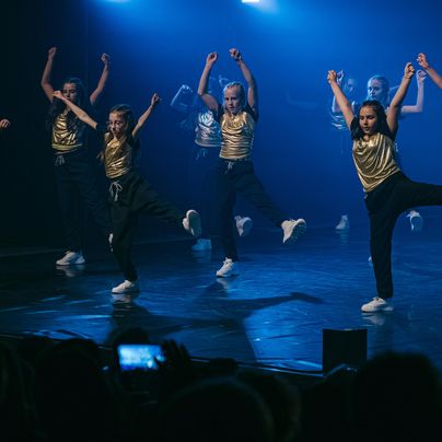 WHEN THE UNIVERSE DANCES - Show 2026