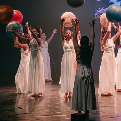 WHEN THE UNIVERSE DANCES - Show 2026