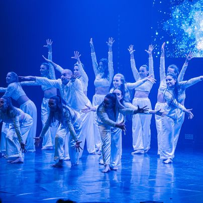 WHEN THE UNIVERSE DANCES - Show 2026